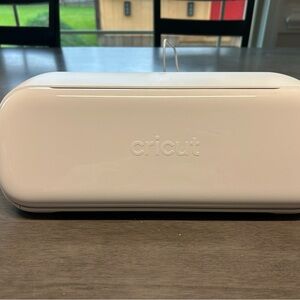 Cricut White Crafting Machine